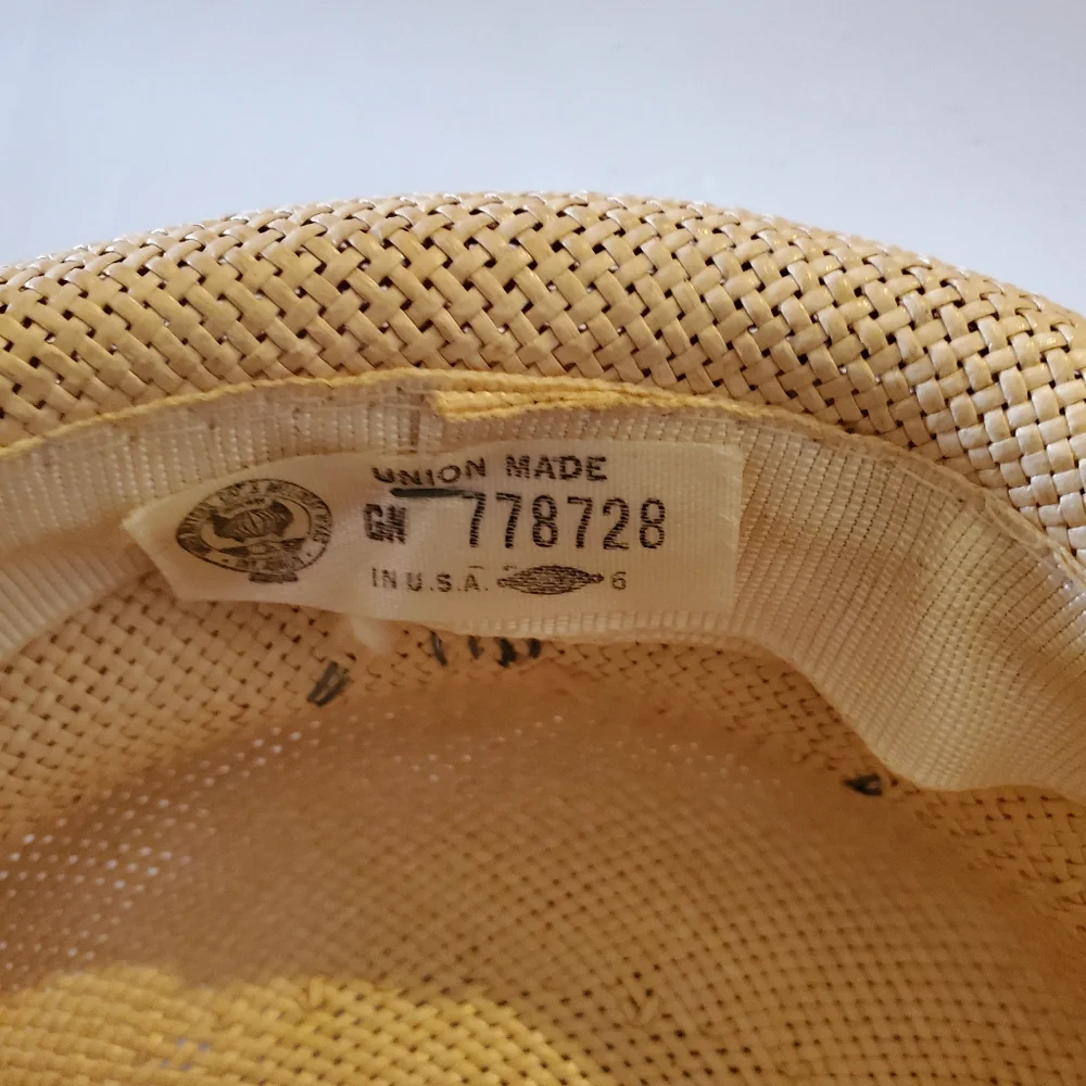 1940s Vintage Union Made Tan‎ Pillbox Style Hat Net Veiling Bow Collectible Hat